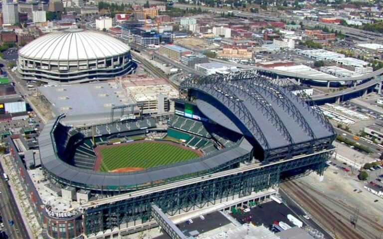 詹姆斯对决,祖巴茨,三分绝杀单,中国体彩,中国竞猜官网,中国体育竞猜平台,中国足球彩民之家网