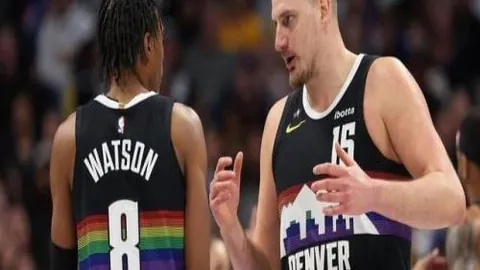 “李凯尔移树再起，200天磨砺中斯波教练力压科尔”